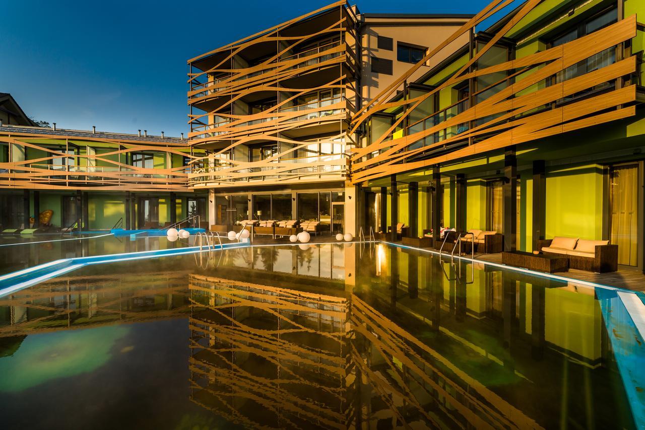 Hotel Galeria Thermal Bešeňová Esterno foto
